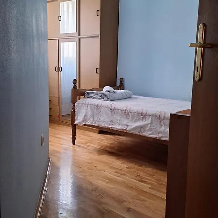 Apartment Dani *