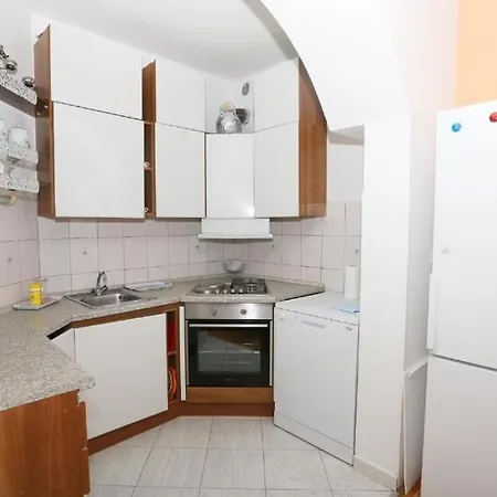 Dani Apartmán Dugi Rat
